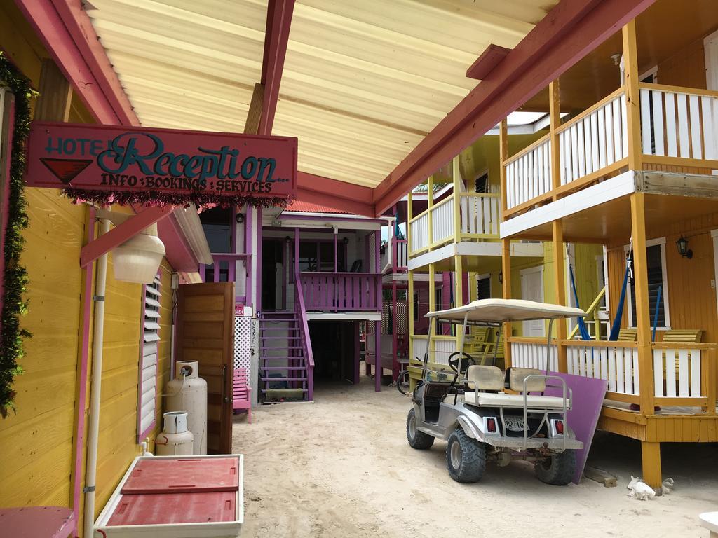 Mara'S Place Hotel Caye Caulker Bagian luar foto