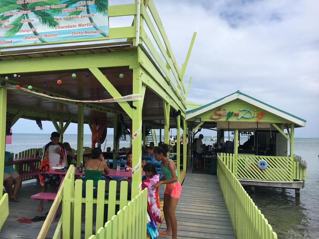 Mara'S Place Hotel Caye Caulker Bagian luar foto